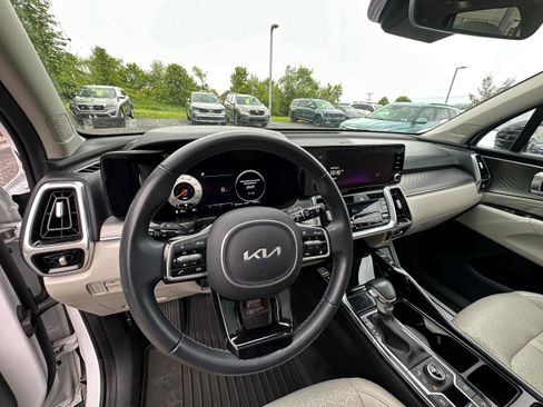 Used 2023 Kia Sorento SX AWD/4WD image 27