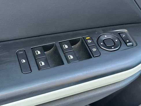 Used 2025 Kia K4 GT-Line w/ GT-Line Sunroof Package FWD image 12