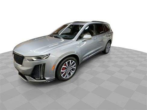 Certified 2024 Cadillac XT6 Sport w/ Technology Package image 4