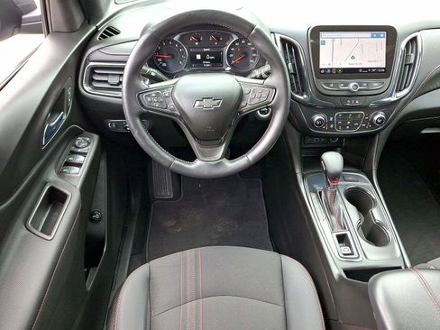 Used 2022 Chevrolet Equinox RS w/ Infotainment Package FWD image 21