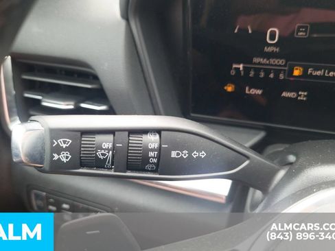 Used 2025 GMC Terrain Elevation AWD/4WD image 36