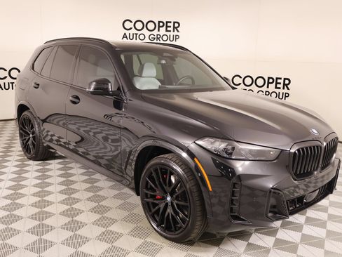 Used 2026 BMW X5 xDrive40i w/ M Sport Package AWD/4WD image 1