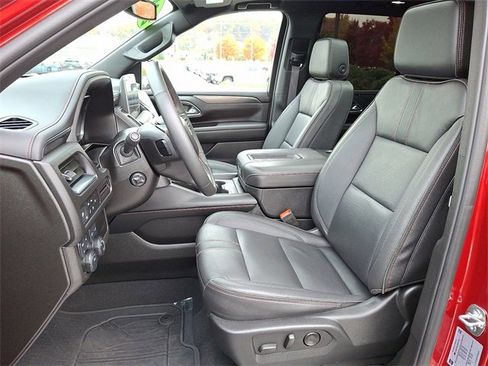 Used 2024 Chevrolet Tahoe RST w/ Luxury Package image 13