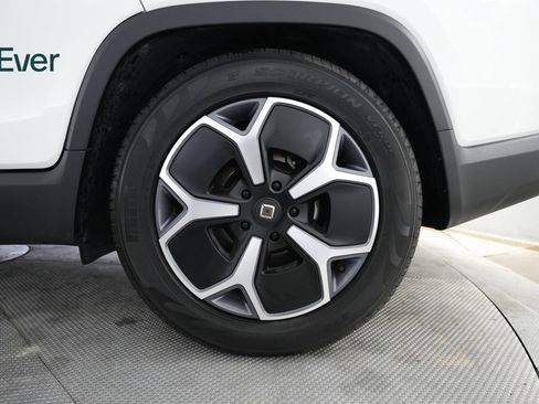 Used 2023 Rivian R1T Adventure AWD/4WD image 9