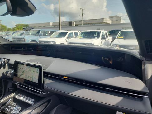 New 2025 Lincoln Nautilus Premier w/ Jet Appearance Package image 19