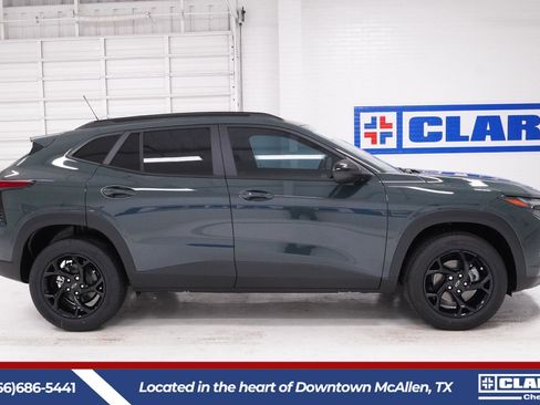 New 2026 Chevrolet Trax LT w/ Driver Confidence Package image 4