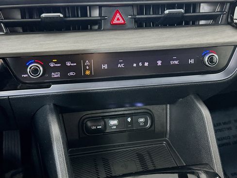 Certified 2025 Kia Sportage X-Line image 16