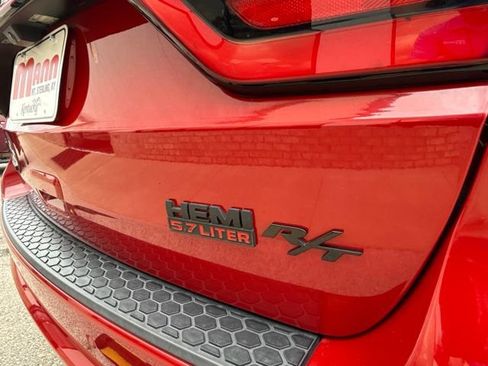Used 2016 Dodge Durango R/T w/ Technology Group AWD/4WD image 10