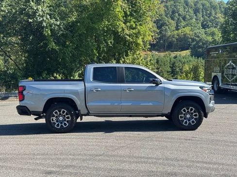 New 2026 Chevrolet Colorado Z71 w/ Z71 Convenience Package 2 AWD/4WD image 8