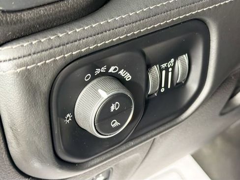 Used 2019 RAM 1500 Limited w/ Trailer Tow Group AWD/4WD image 10