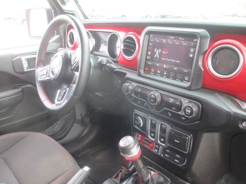 Used 2023 Jeep Wrangler Rubicon w/ Safety Group AWD/4WD image 23