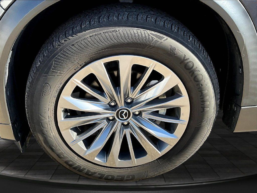 Used 2024 MAZDA CX-90 3.3 Turbo w/ Select Package AWD/4WD image 37