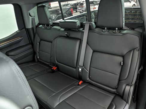 New 2026 GMC Sierra 1500 Denali w/ Denali Reserve Package AWD/4WD image 12