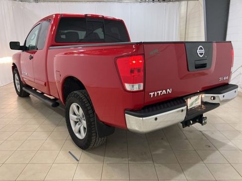 Used 2011 Nissan Titan SV w/ SV Value Truck Pkg image 3