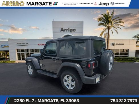 Used 2021 Jeep Wrangler Sport AWD/4WD image 8
