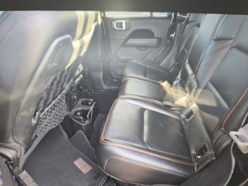 Used 2020 Jeep Gladiator Mojave w/ Dual Top Group image 11
