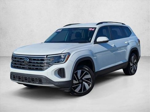Used 2024 Volkswagen Atlas SE FWD image 1