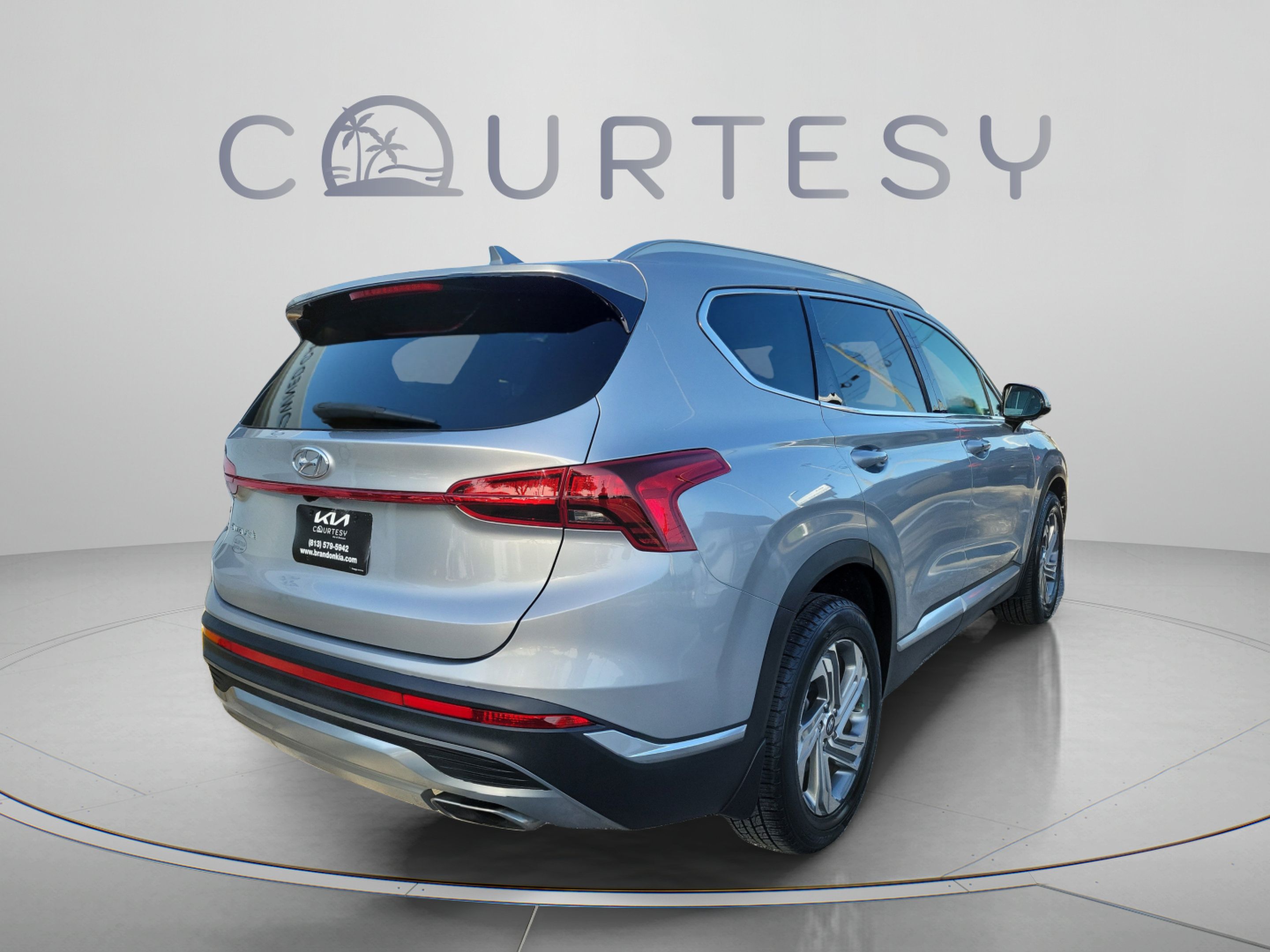 Used 2022 Hyundai Santa Fe SEL w/ Cargo Package FWD image 3