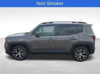 Used 2018 Jeep Renegade Latitude FWD video 2