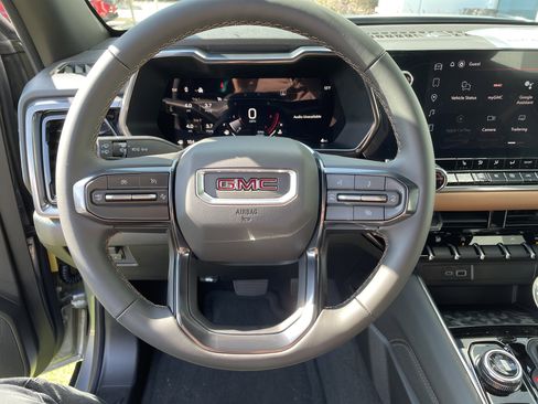 New 2026 GMC Canyon AT4 image 39