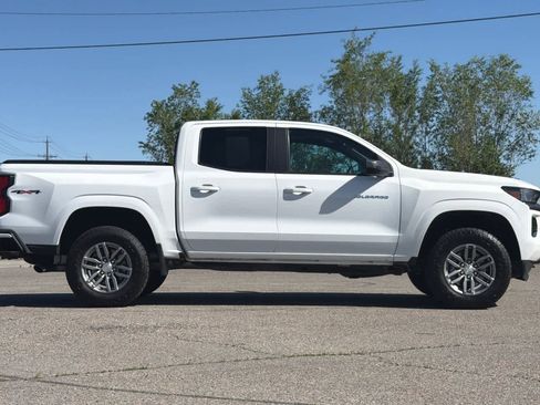 Used 2023 Chevrolet Colorado LT w/ LT Convenience Package II AWD/4WD image 8