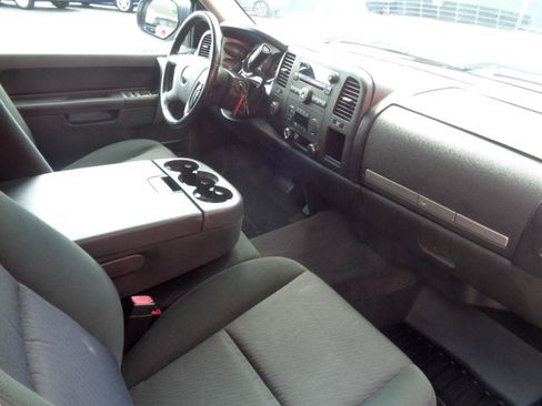 Used 2010 GMC Sierra 1500 SLE w/ Power Pack Plus AWD/4WD image 11