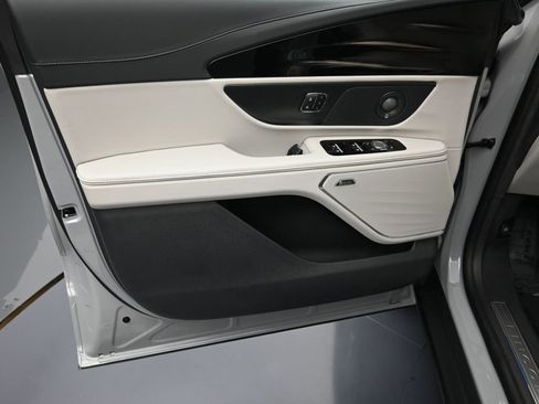 New 2026 Lincoln Nautilus Premier w/ Equipment Group 102A image 11