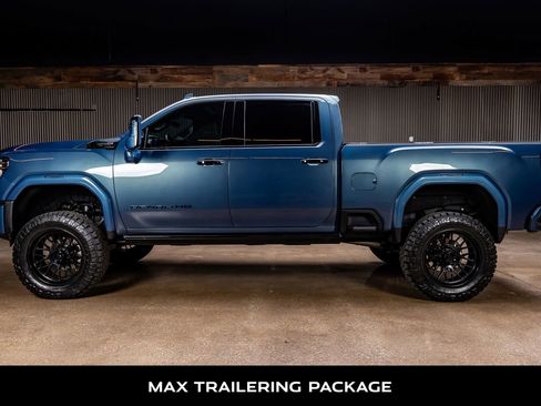 Used 2025 GMC Sierra 2500 Denali Ultimate w/ Max Trailering Package image 6