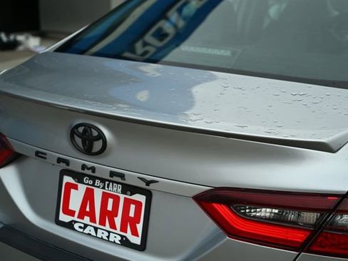 Used 2024 Toyota Camry SE image 13