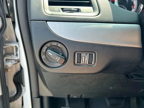 Used 2020 Dodge Grand Caravan GT image 11