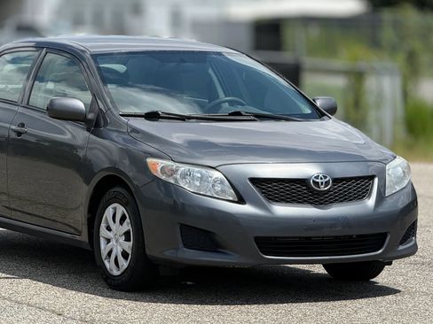 Used 2010 Toyota Corolla LE FWD image 15