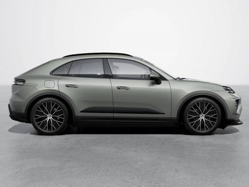 New 2025 Porsche Macan Electric image 6