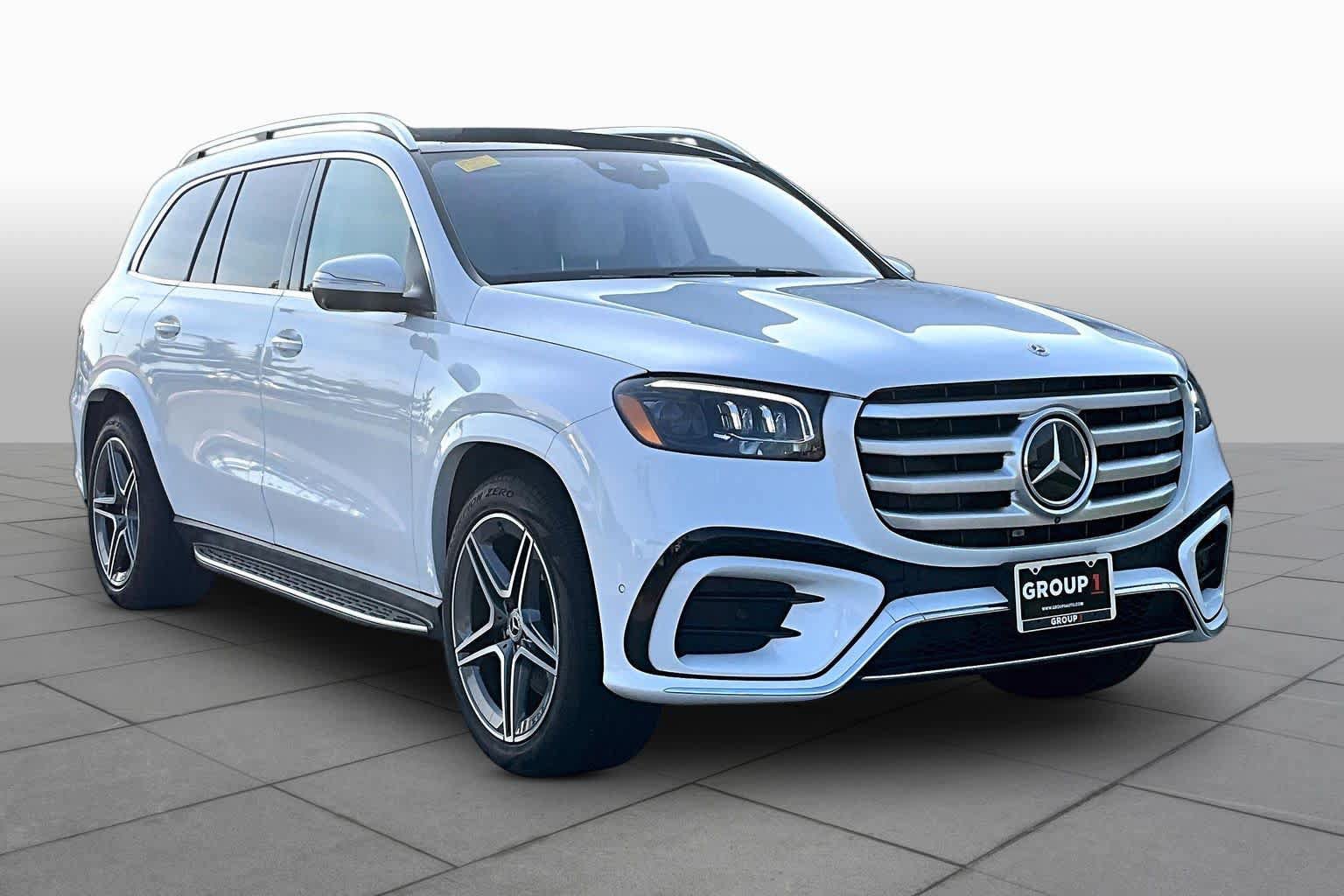 Used 2025 Mercedes-Benz GLS 450 4MATIC image 3
