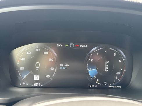Used 2020 Volvo S60 T5 Momentum FWD image 23