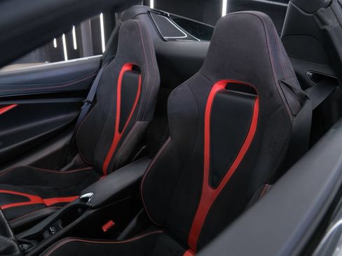 Used 2020 McLaren 720S Spider RWD image 28