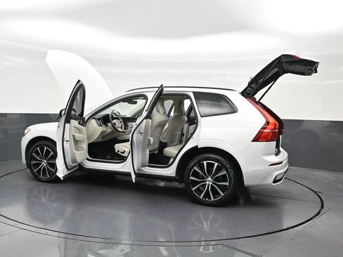 Used 2024 Volvo XC60 B5 Plus w/ Protection Package Premier AWD/4WD image 39