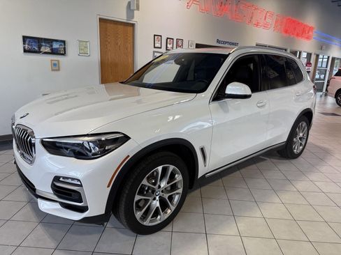 Used 2019 BMW X5 xDrive40i w/ Convenience Package image 3