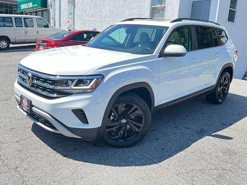 Used 2022 Volkswagen Atlas SE image 1