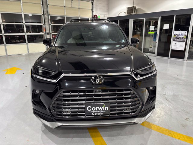 Used 2024 Toyota Grand Highlander AWD Hybrid image 3