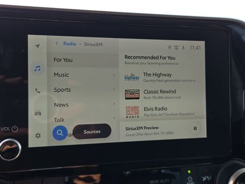 Used 2023 Toyota Highlander XLE image 21