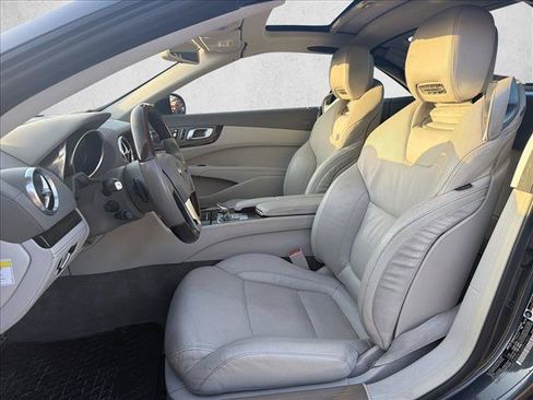 Used 2013 Mercedes-Benz SL 550 image 11