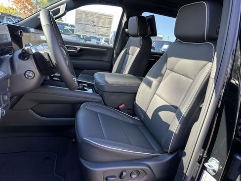 New 2026 Chevrolet Tahoe Premier image 19