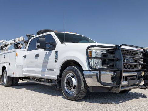 Used 2019 Ford F350 XL w/ Power Equipment Group RWD image 1