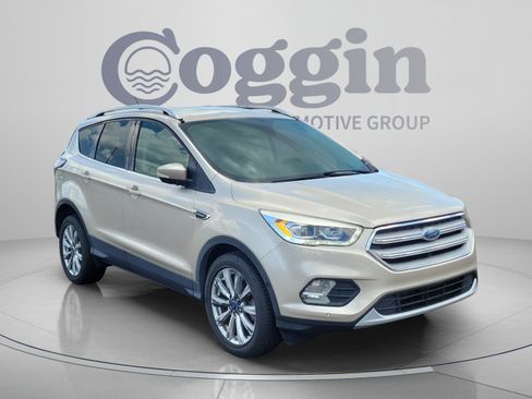 Used 2018 Ford Escape Titanium FWD image 7