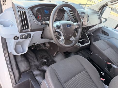 Used 2019 Ford Transit 250 130 Low Roof w/ Exterior Upgrade Package RWD image 21