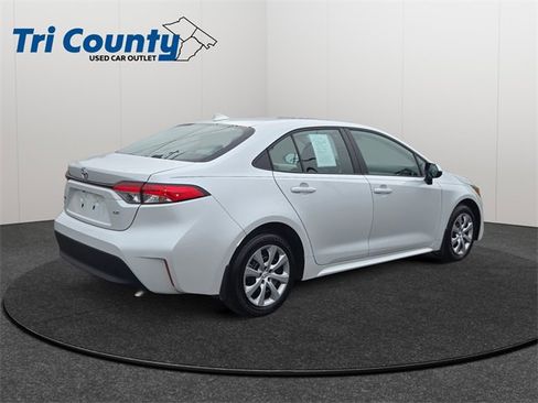 Certified 2025 Toyota Corolla LE image 8