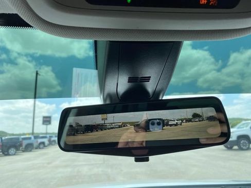 Used 2020 Chevrolet Traverse Premier w/ Redline Edition FWD image 21