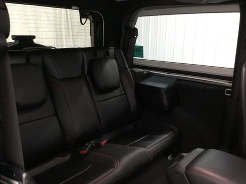 Used 2024 Jeep Wrangler Rubicon image 41