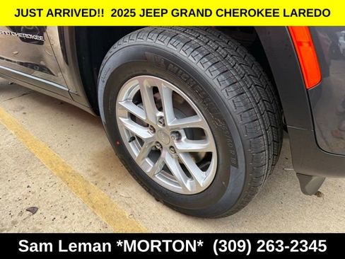 New 2025 Jeep Grand Cherokee 4WD image 4