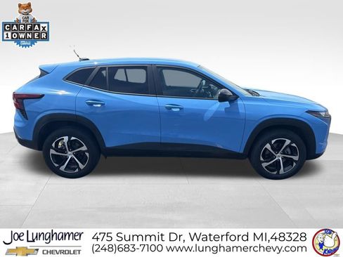 Certified 2024 Chevrolet Trax RS w/ Driver Confidence Package FWD image 2